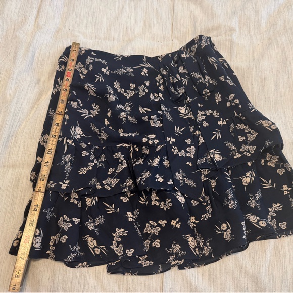 Cinq A Sept Carson Floral Silk Skirt - Picture 10 of 10